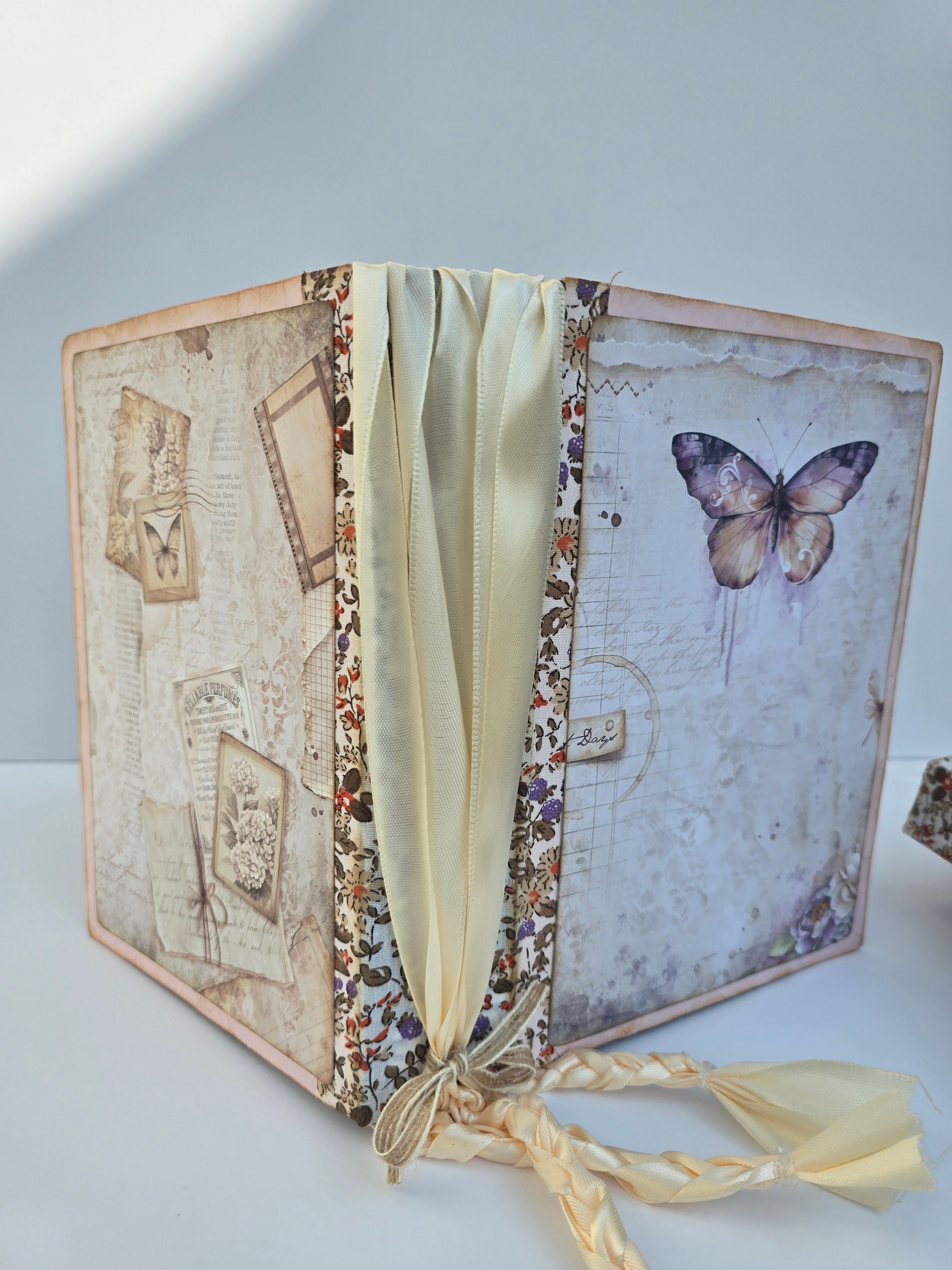 Cuaderno Purple Vintage  Mariposa 