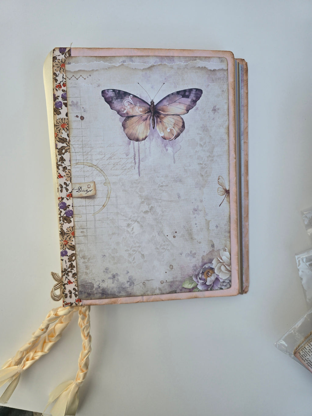 Cuaderno Purple Vintage  Mariposa 