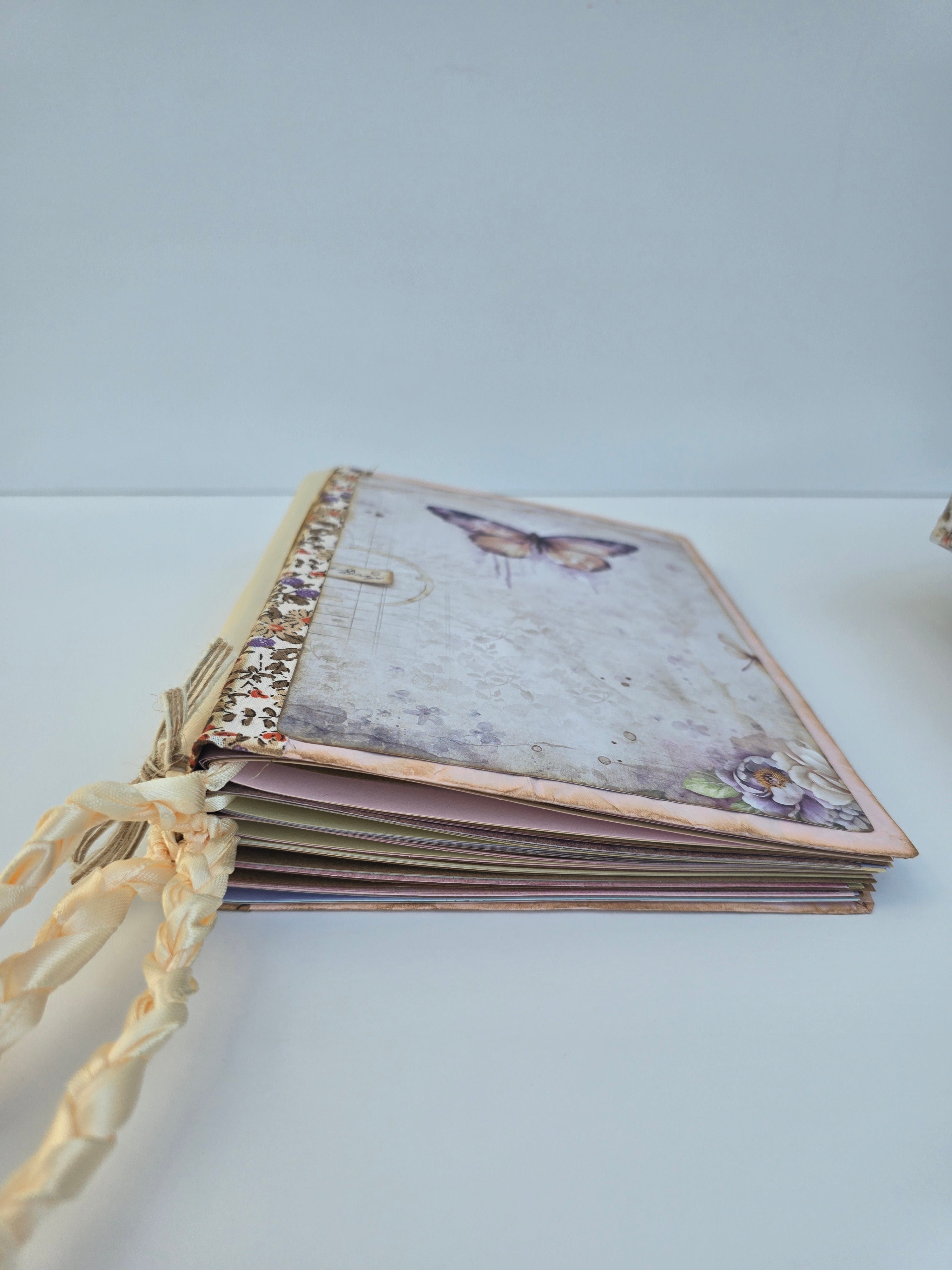 Cuaderno Purple Vintage  Mariposa 